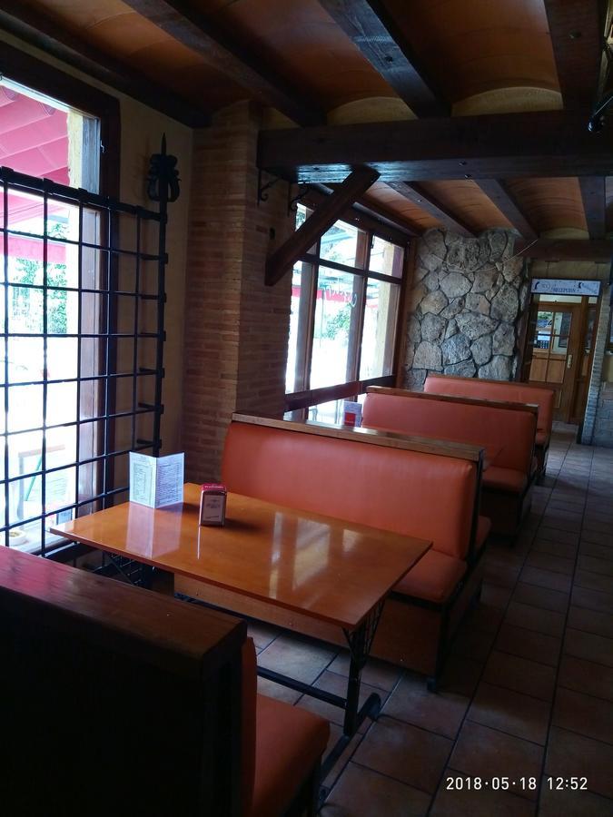 Hotel Yeste Ngoại thất bức ảnh